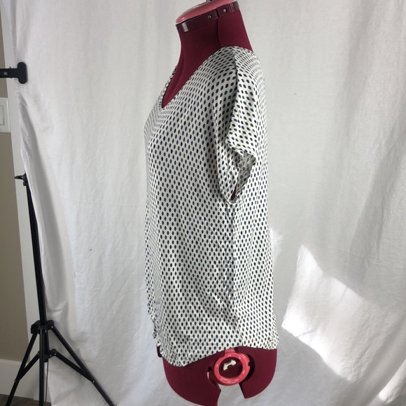 ❤️3/$30 100% cotton breezy tee - Picture 4 of 6